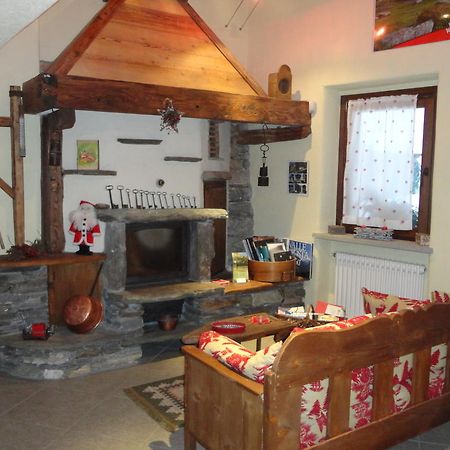 Les Chevreuils Bed and Breakfast Introd Εξωτερικό φωτογραφία