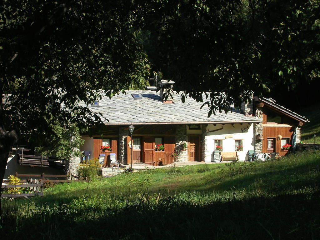 Les Chevreuils Bed and Breakfast Introd Εξωτερικό φωτογραφία