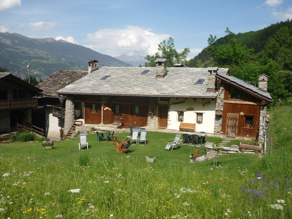 Les Chevreuils Bed and Breakfast Introd Εξωτερικό φωτογραφία